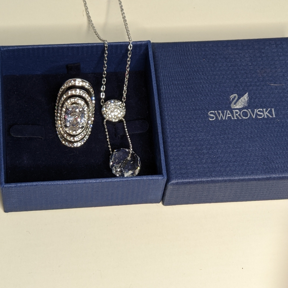 Swarovski Crystal Necklace and Ring Set - Picture 2 of 7